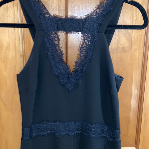 TOPSHOP Lace Keyhole Playsuit - Picture 4 of 7